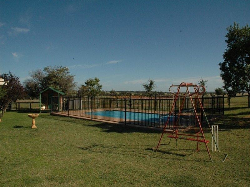18R Rosedale  Rd, Dubbo NSW 2830
