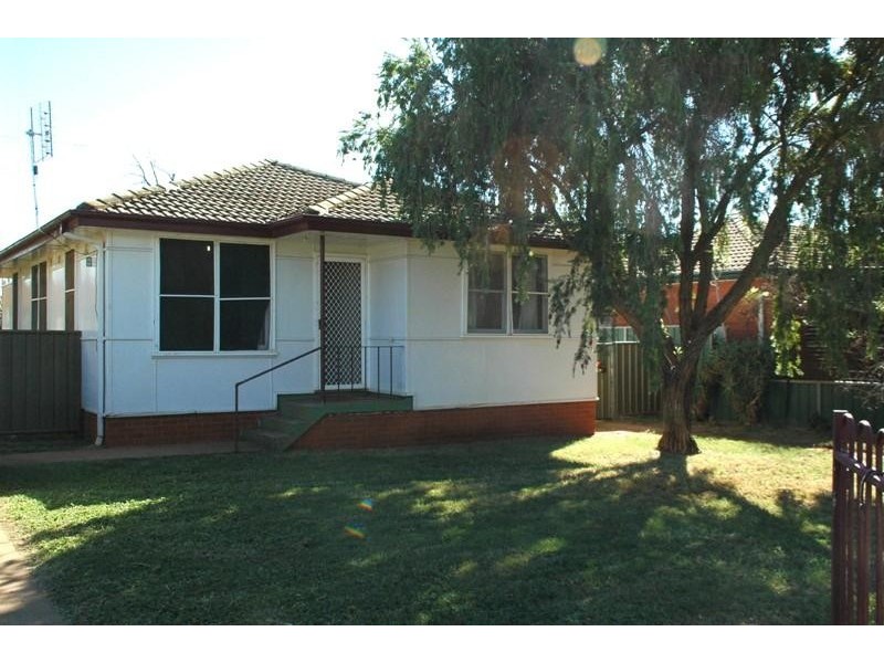 3 Yulong St, Dubbo NSW 2830