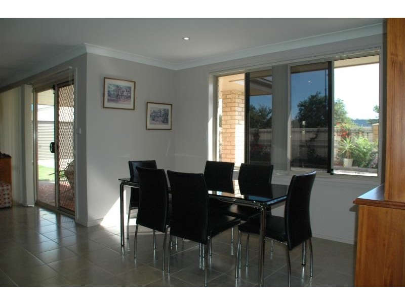 2 William Farrer Dr, Dubbo NSW 2830