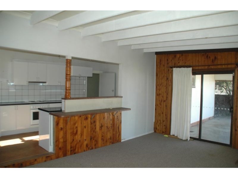 27 Young St, Dubbo NSW 2830