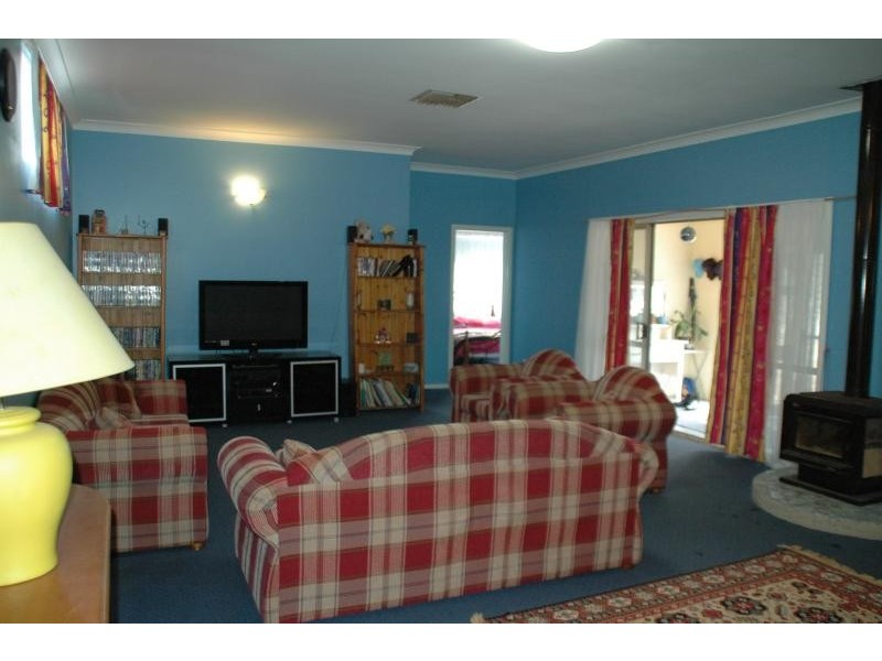 4 Barden  Ave, Dubbo NSW 2830