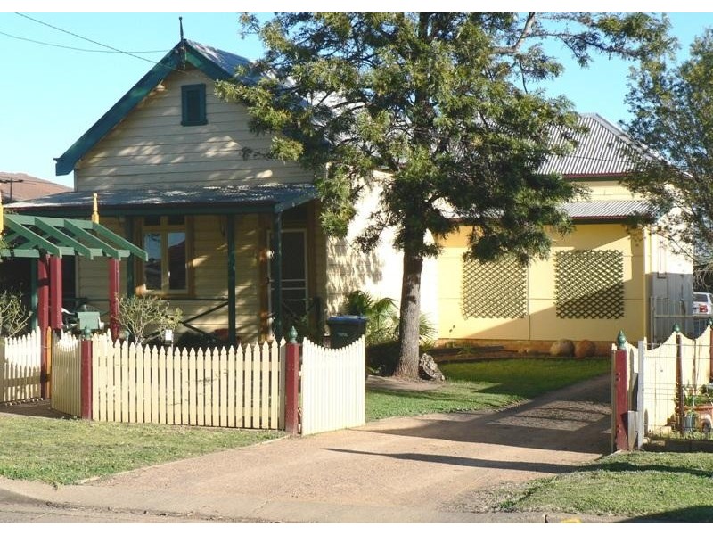 21 Roper  St, Dubbo NSW 2830