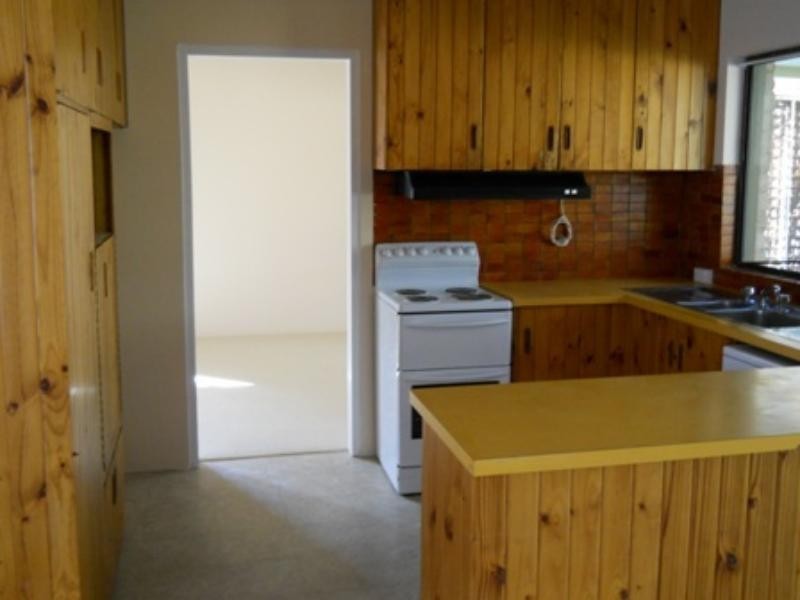 4 Hazelwood Dr, Dubbo NSW 2830