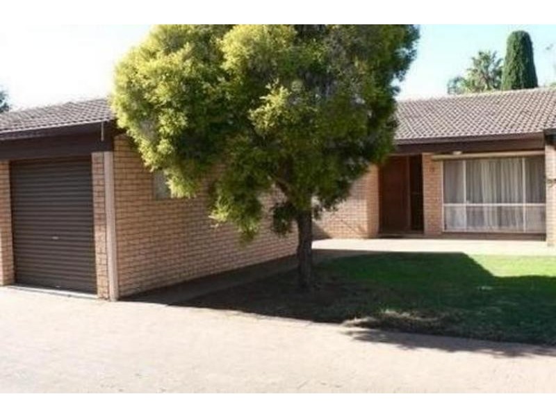 3/96 Bultje St, Dubbo NSW 2830