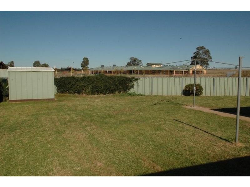 10 Silkwood Cl, Dubbo NSW 2830
