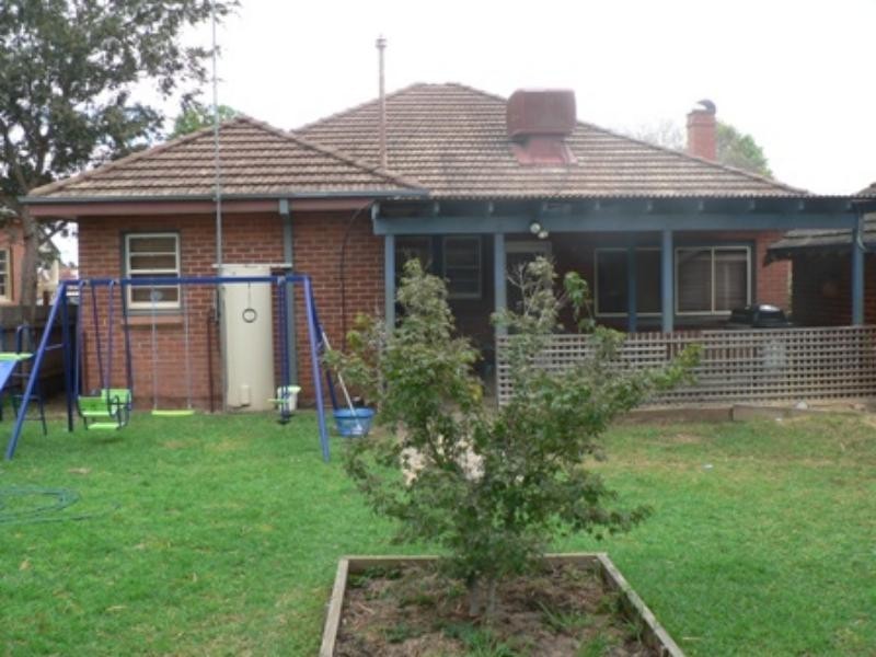 38 Leavers St, Dubbo NSW 2830