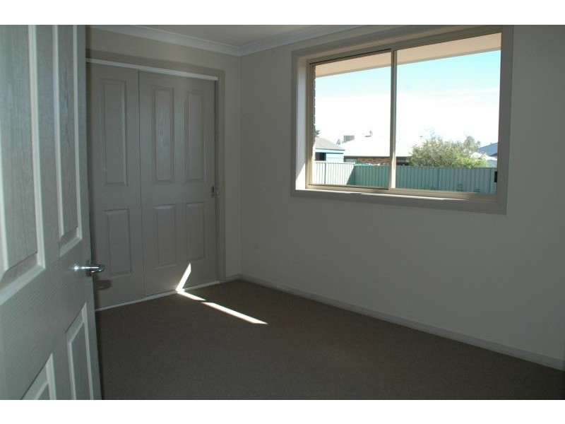 20 Peel Pl, Dubbo NSW 2830