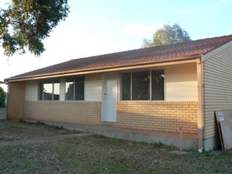 9 Salter Dr, Dubbo NSW 2830