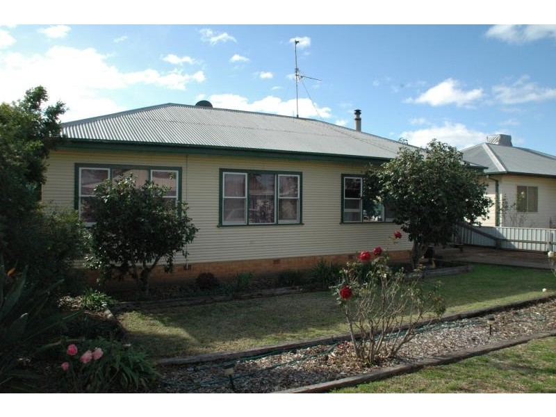 10 Longabardi St, Dubbo NSW 2830
