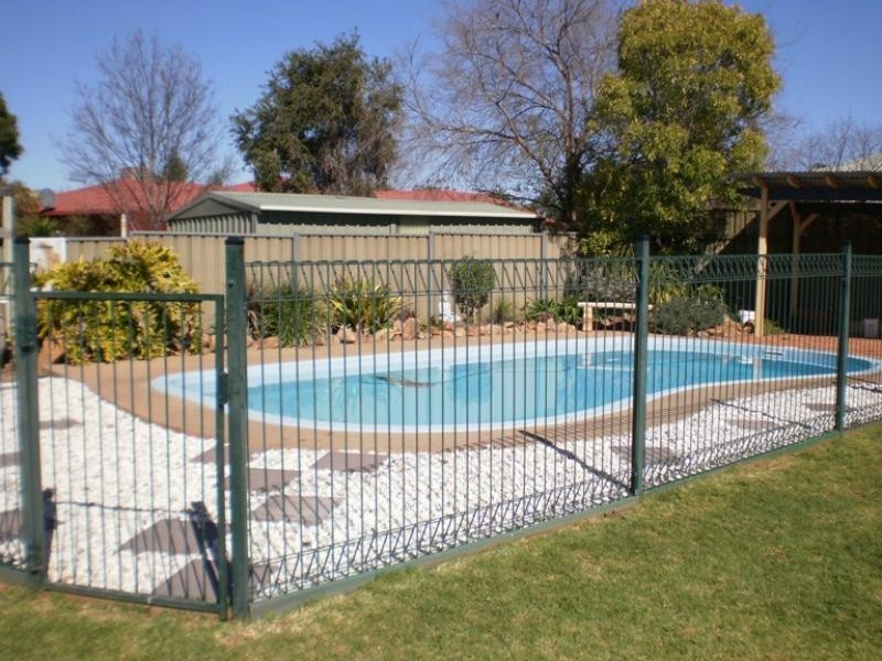 6 Roe Ct, Dubbo NSW 2830