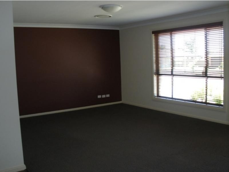 17 Cardiff Arms Ave, Dubbo NSW 2830