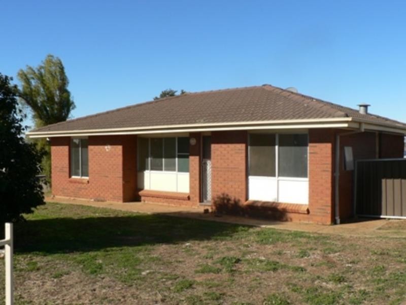 40 Spears  Dr, Dubbo NSW 2830