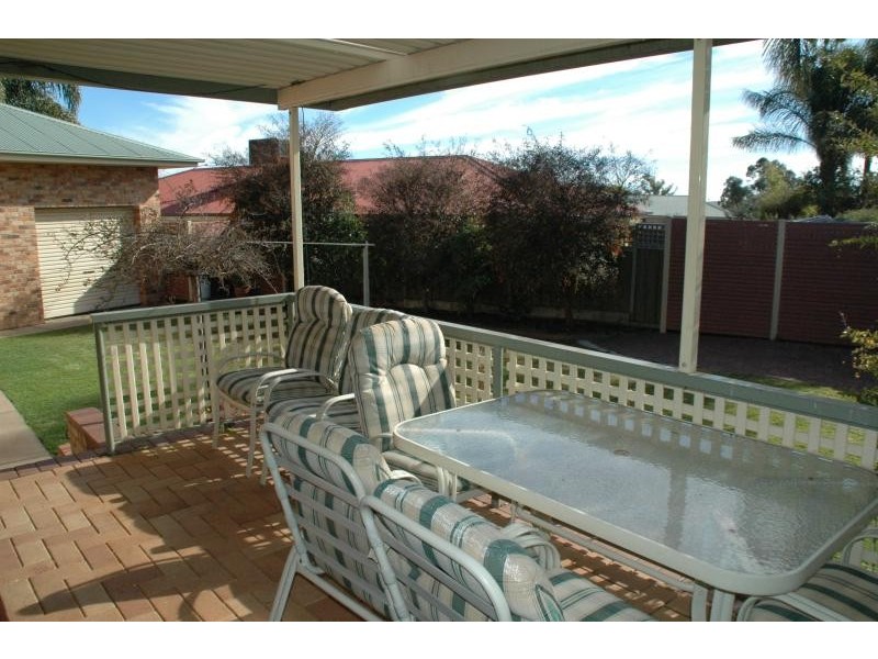 10 Erica Cl, Dubbo NSW 2830