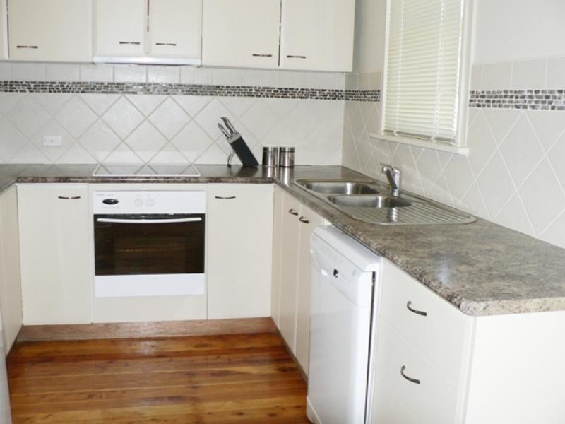 4 Wattle St, Dubbo NSW 2830