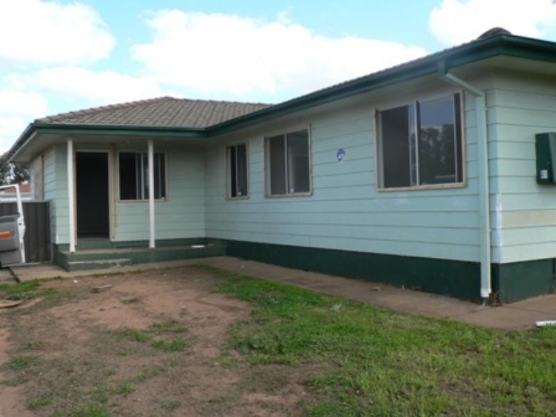 16 Pinnaroo Pl, Dubbo NSW 2830