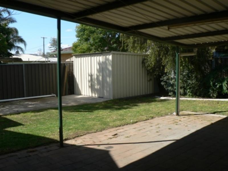4  Hampden  St, Dubbo NSW 2830