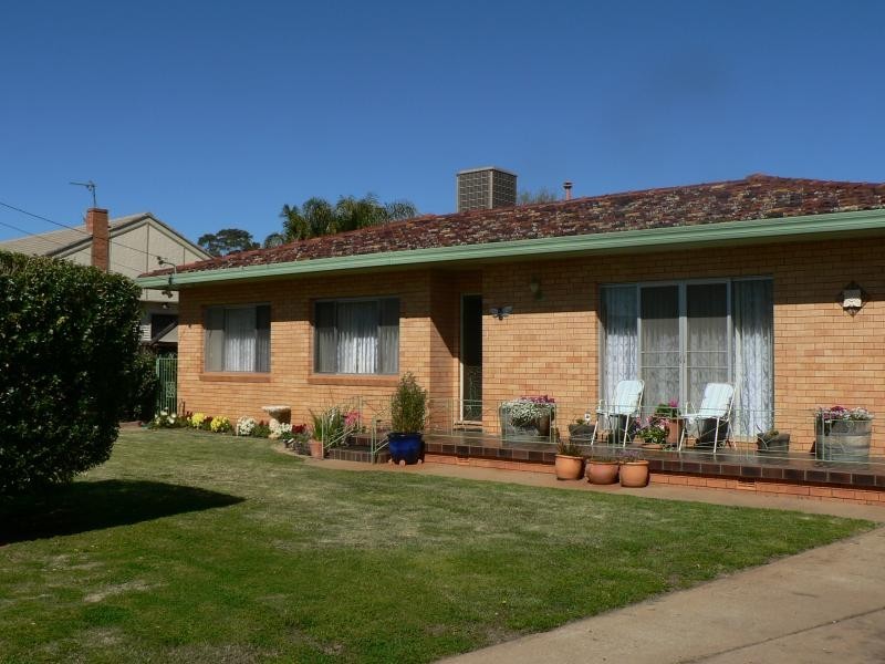 1 Strickland St, Dubbo NSW 2830