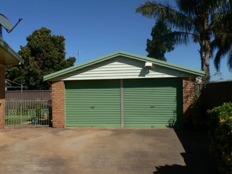 1 Strickland St, Dubbo NSW 2830
