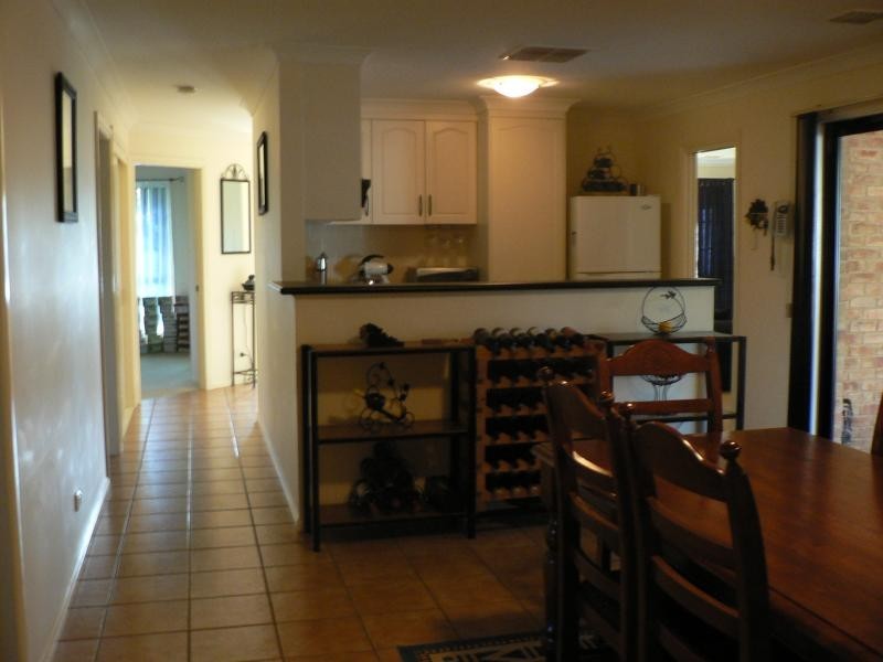 16 Pinehurst Ave, Dubbo NSW 2830