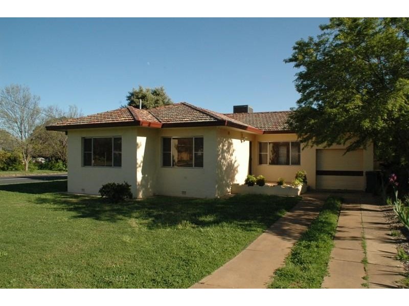 36 Banksia Cres, Dubbo NSW 2830