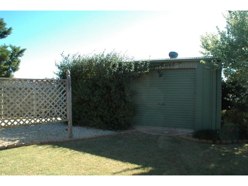 9 Gasnier Pl, Dubbo NSW 2830
