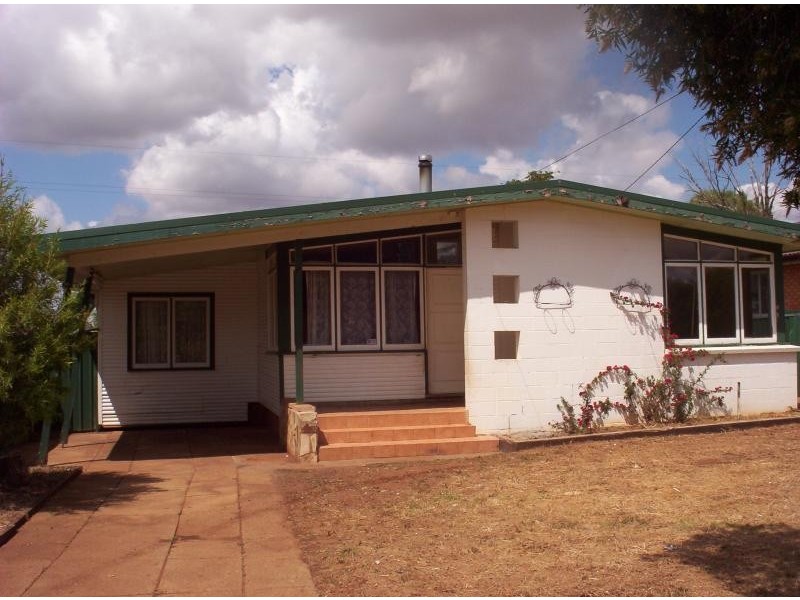 126 Yaruga  St, Dubbo NSW 2830