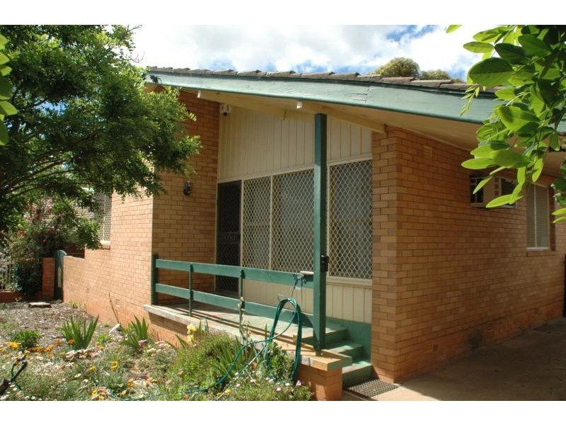 8 Algona St, Dubbo NSW 2830
