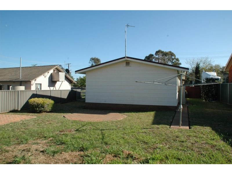 3 Moonah St, Dubbo NSW 2830