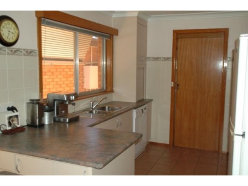 4 Wyuna St, Dubbo NSW 2830