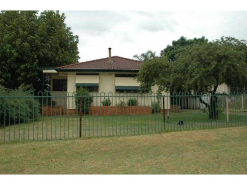 12 Yulong St, Dubbo NSW 2830