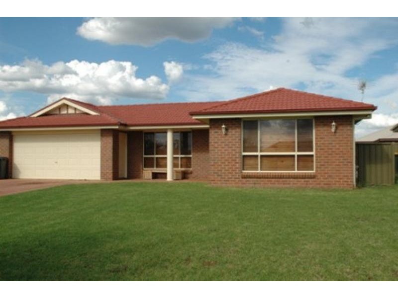 89 Twickenham Dr, Dubbo NSW 2830