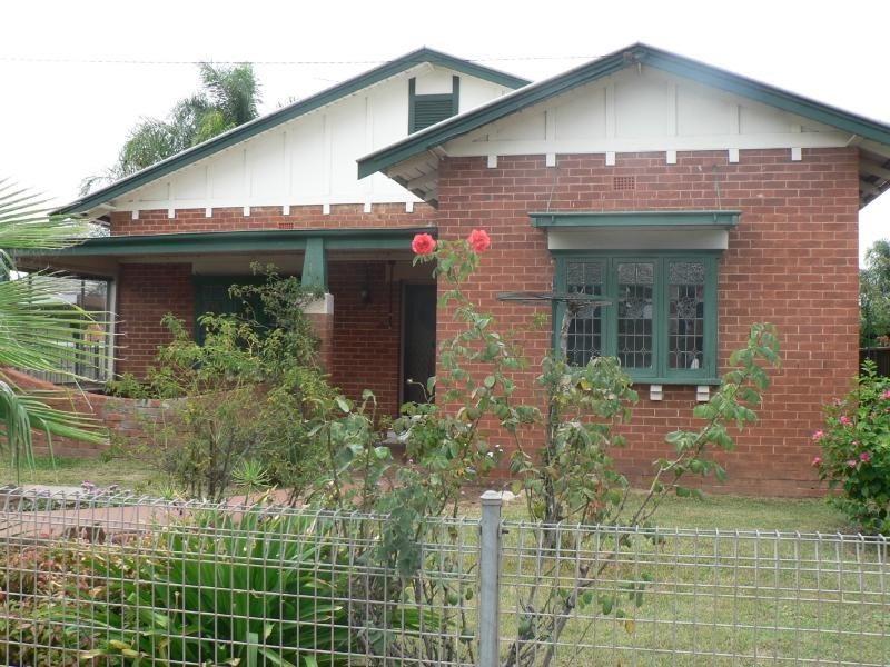 61 Cobra St, Dubbo NSW 2830