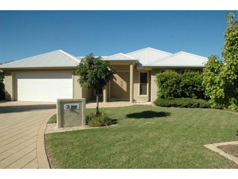17 Arbory  Cl, Dubbo NSW 2830