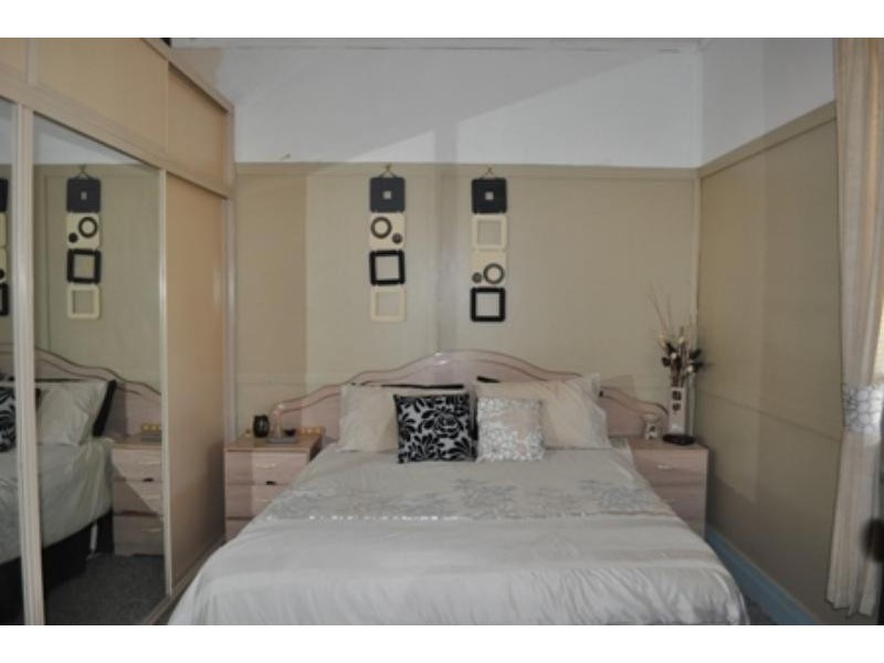 51 Cobra St, Mendooran NSW 2842