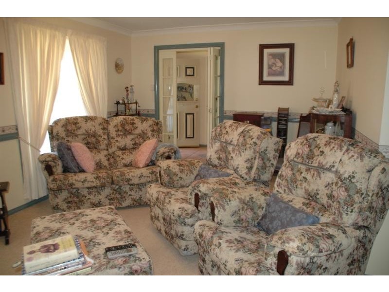 10 Gasnier Pl, Dubbo NSW 2830