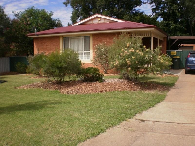 15  Emerald St, Dubbo NSW 2830