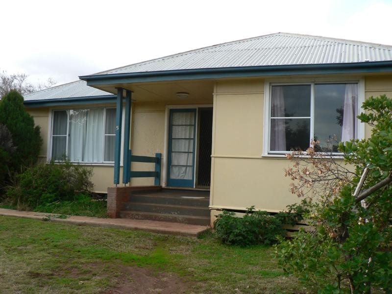 5 Coolabah St, Dubbo NSW 2830
