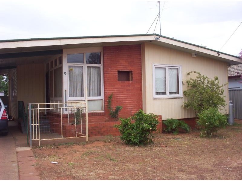 9 Yulong  St, Dubbo NSW 2830
