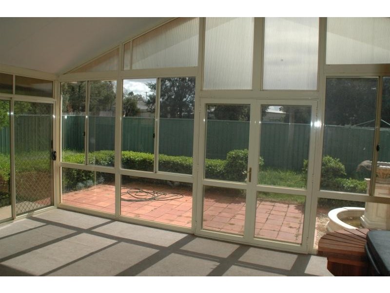 3B Gillis St, Dubbo NSW 2830