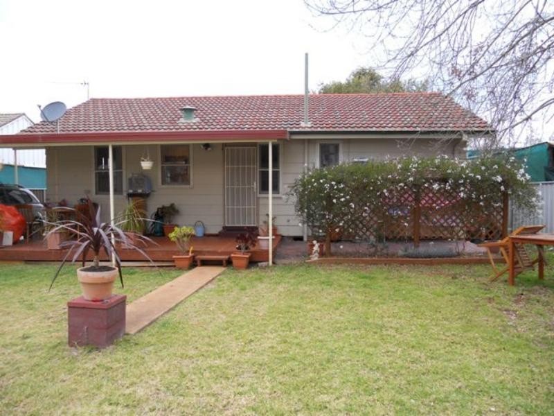 7 Spence  St, Dubbo NSW 2830