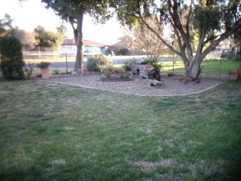 7 Spence  St, Dubbo NSW 2830