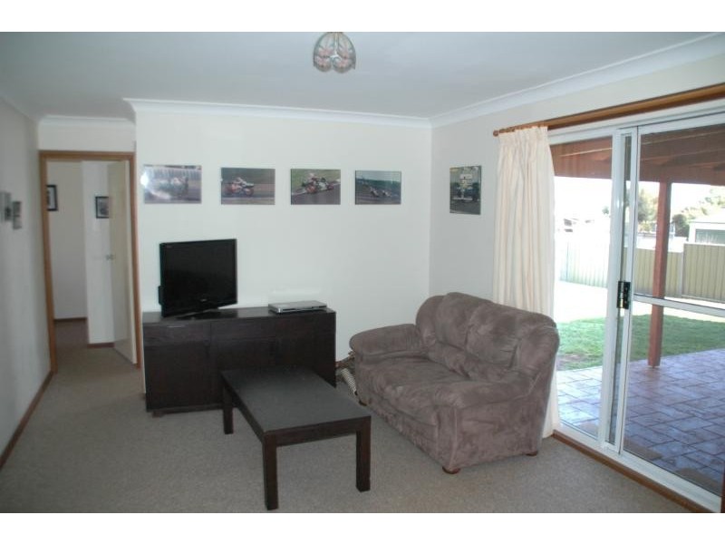 6 Cyril Towers St, Dubbo NSW 2830