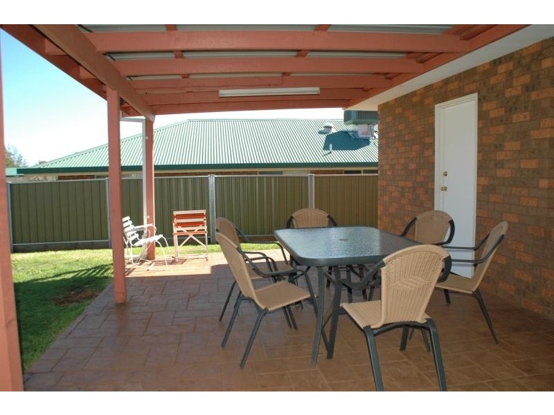 6 Cyril Towers St, Dubbo NSW 2830