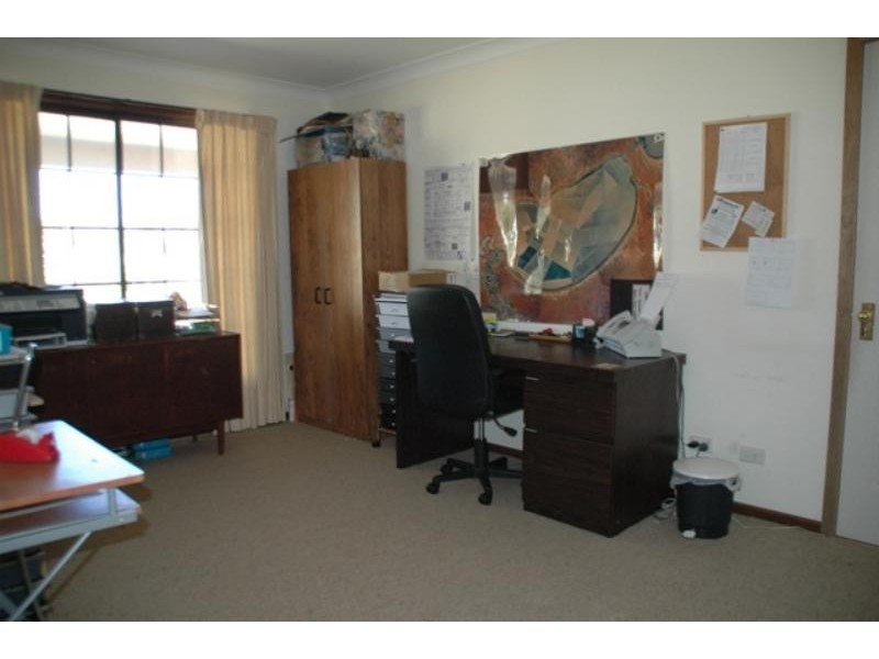 39 Chelmsford Ave, Gilgandra NSW 2827