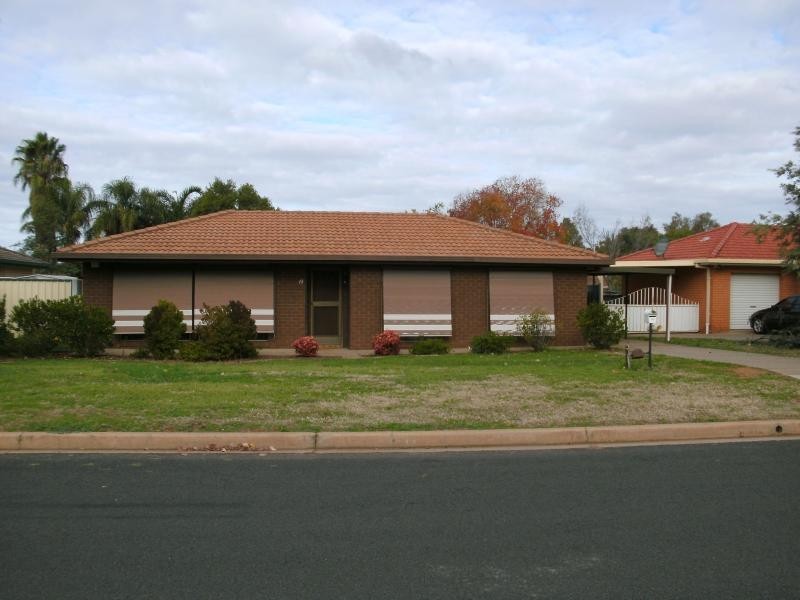 13 Meadowbank Dr, Dubbo NSW 2830