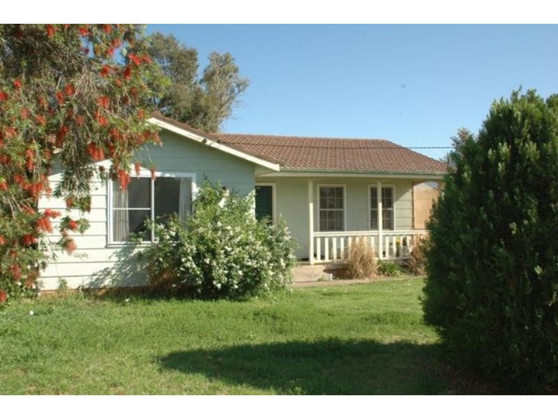29 Waugan St, Gilgandra NSW 2827