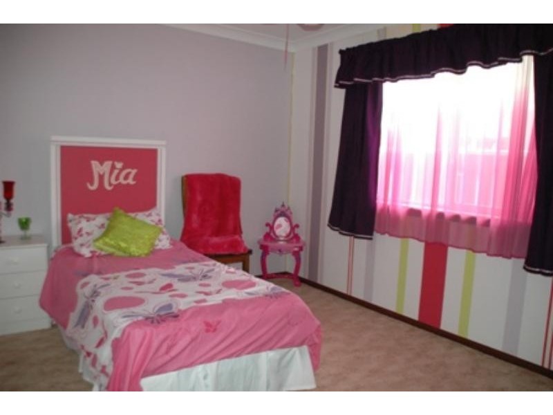 69 Websdale Dr, Dubbo NSW 2830