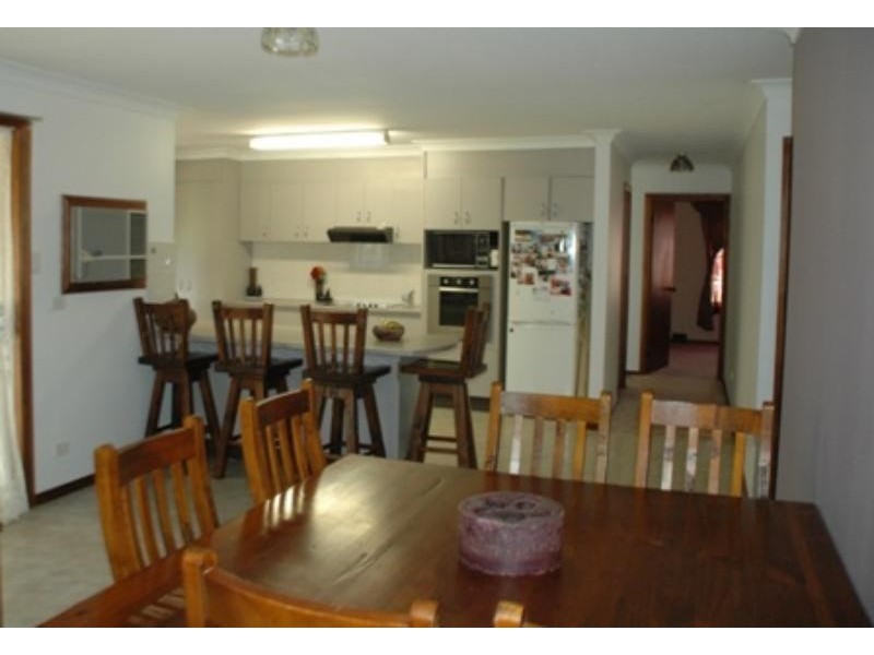 69 Websdale Dr, Dubbo NSW 2830