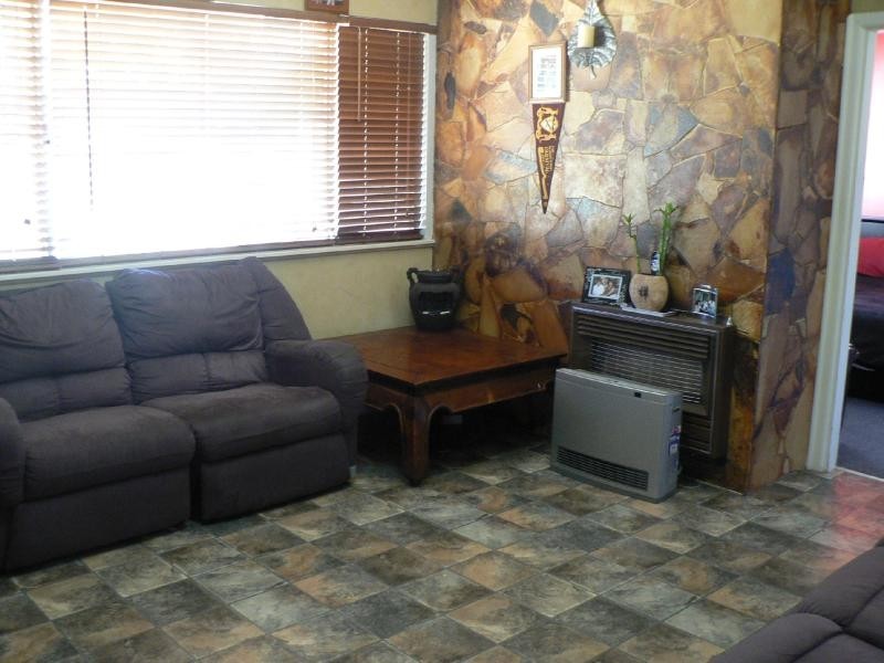 11 Sanderson St, Dubbo NSW 2830