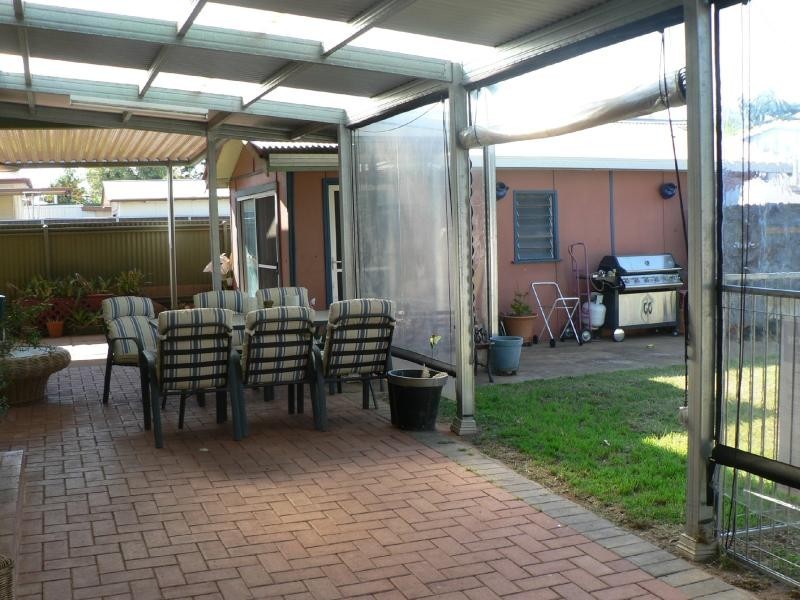 11 Sanderson St, Dubbo NSW 2830
